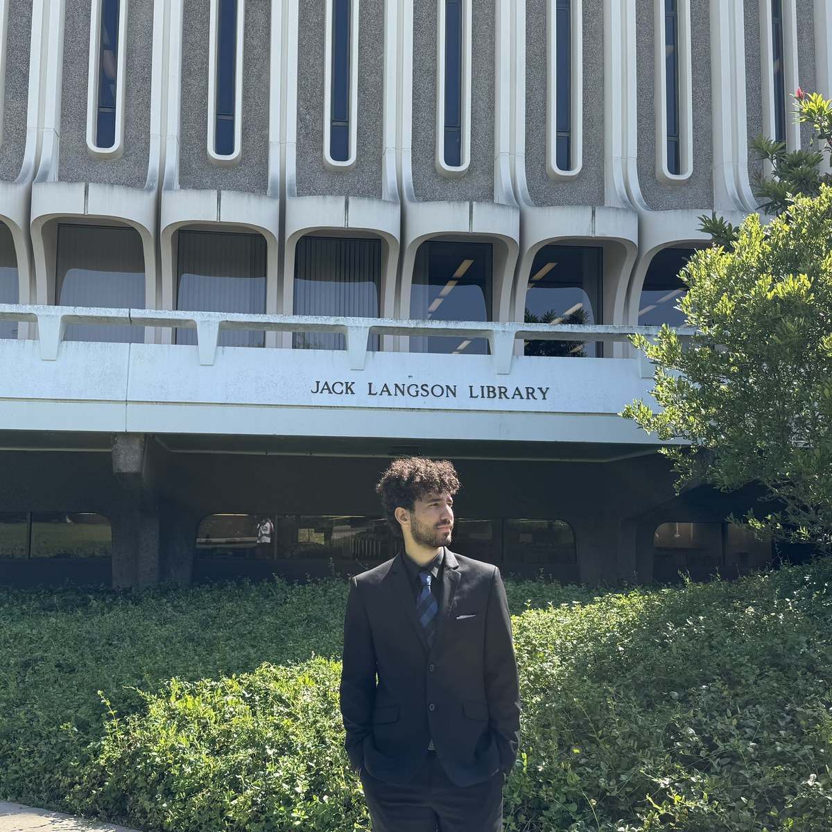 Abubakr Elmallah outside Jack Langson Library at UC Irvine